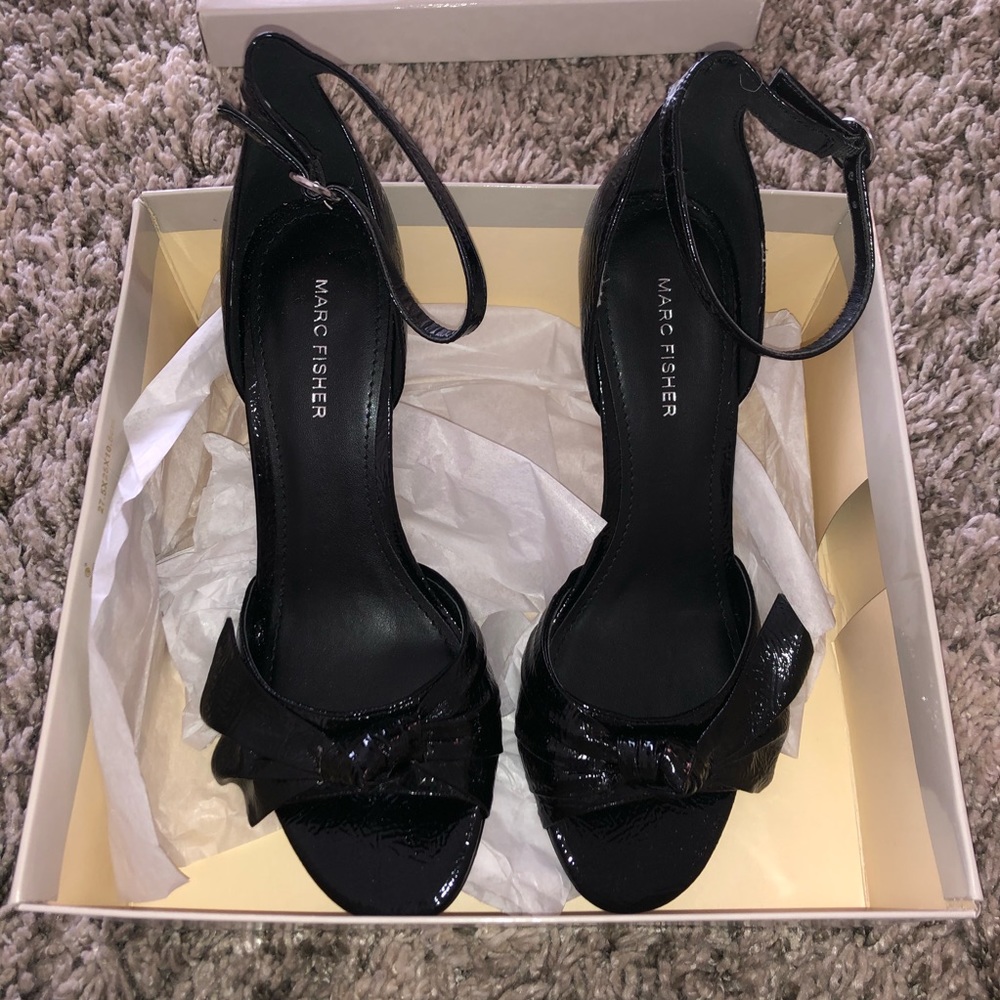 Marc Fisher Open toe sandals - Picture 5 of 8